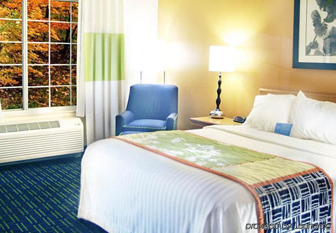Fairfield Inn And Suites By Marriott Cincinnati Eastgate Bilik gambar