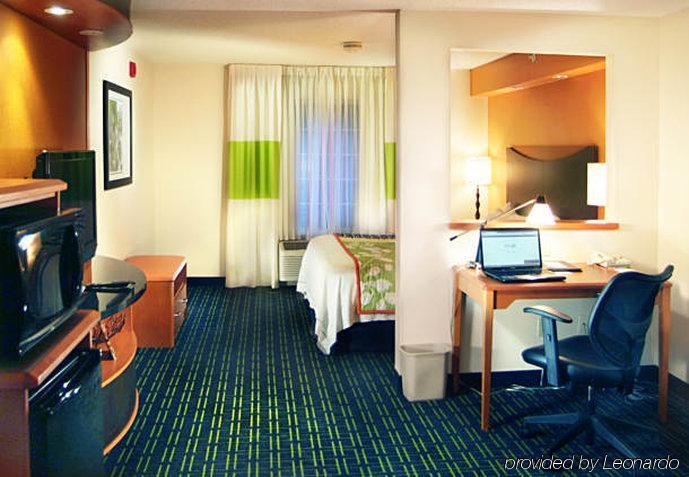Fairfield Inn And Suites By Marriott Cincinnati Eastgate Bilik gambar